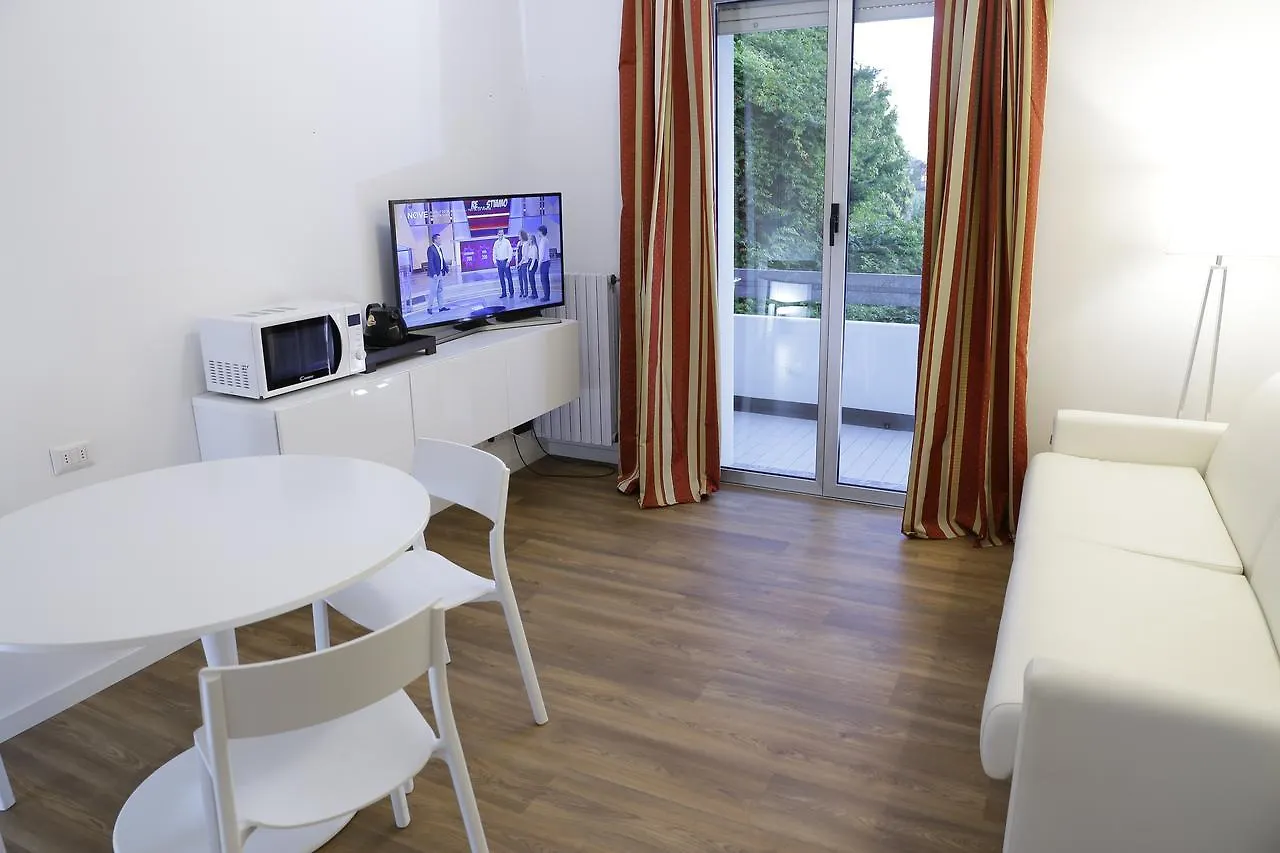 Family Suite Appartments Orchidea Blu 里米尼 0*,
